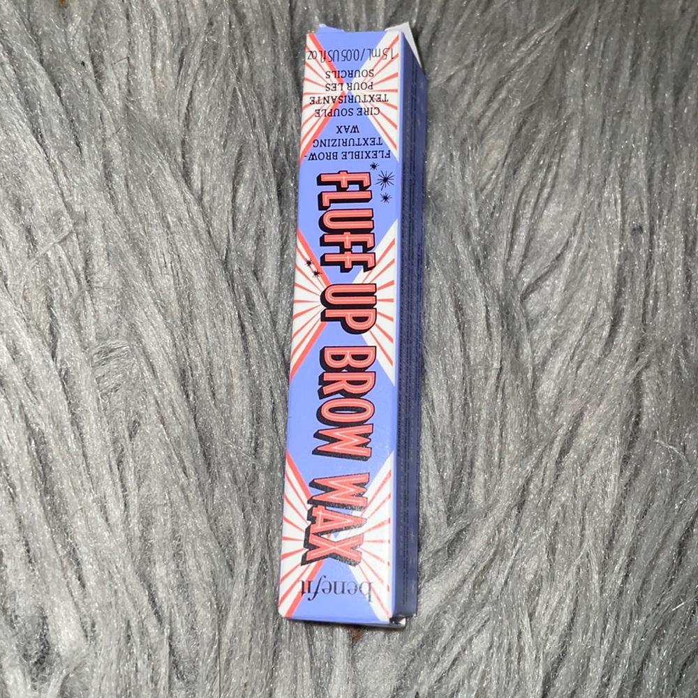 ✨BENEFITS Fluff Up Brow Wax ✨